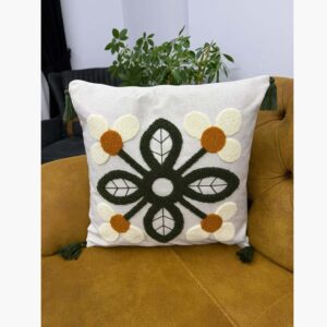 Geometrik Papatya Motifli Panç Nakışlı Püsküllü Kırlent Kılıfı 45x45 cm