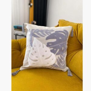 Lila Renk Deve Tabanı Yapraklı Panç Nakışlı Püsküllü Kırlent Kılıfı 45x45 cm
