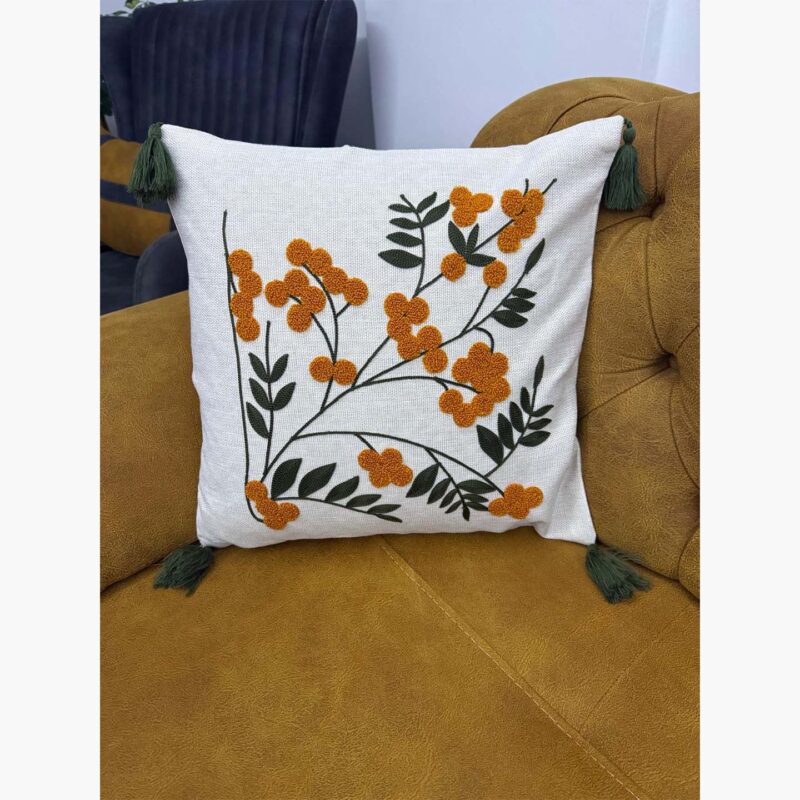 Mimoza Çiçeği Desenli Panç Nakışlı Püsküllü Kırlent Kılıfı 45x45 cm