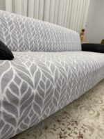 Dinarsu Silikon Kaymaz Taban Çekyat Örtüsü - Gri Yaprak